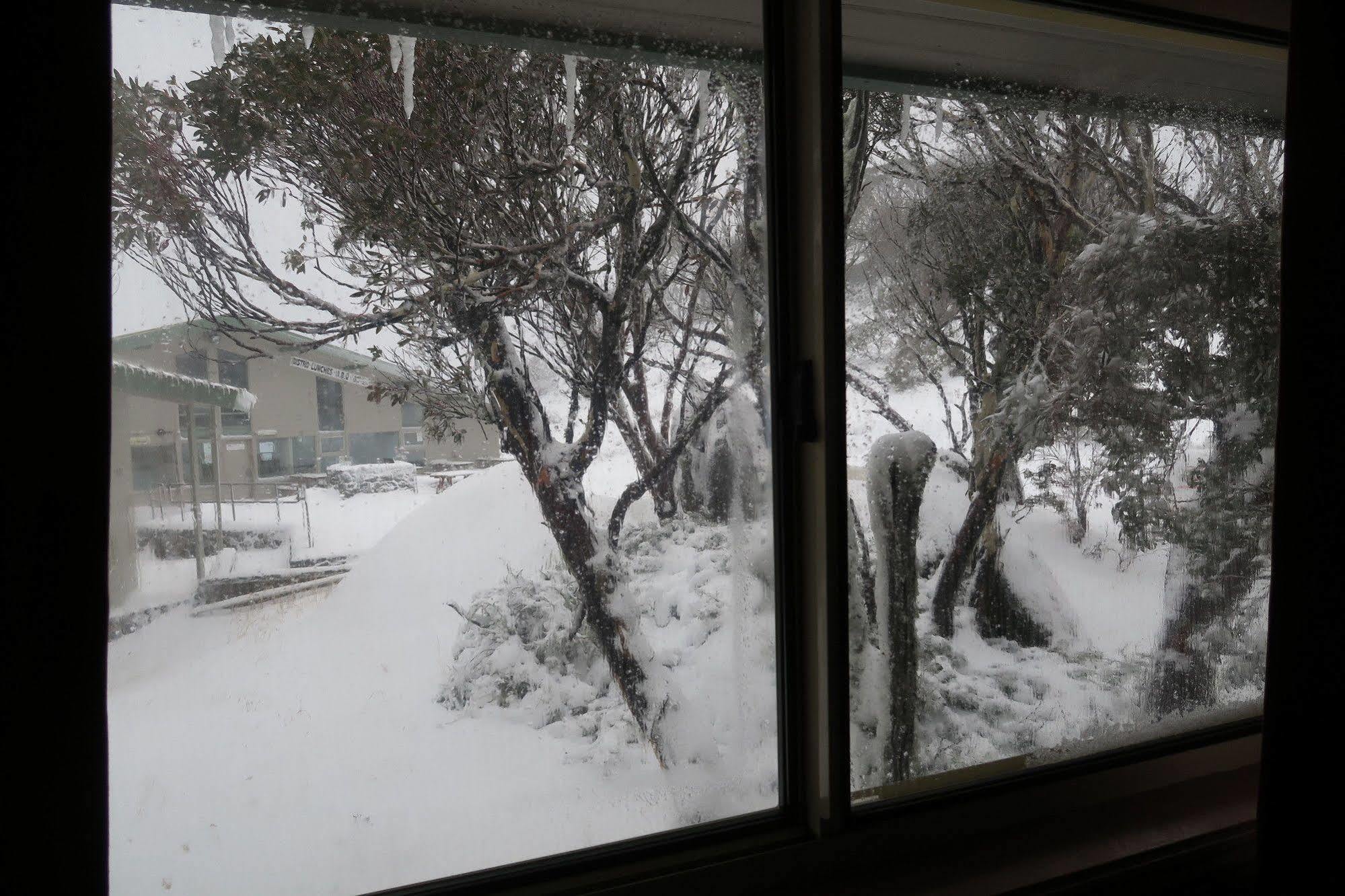 Sundeck Hotel Perisher Valley Extérieur photo